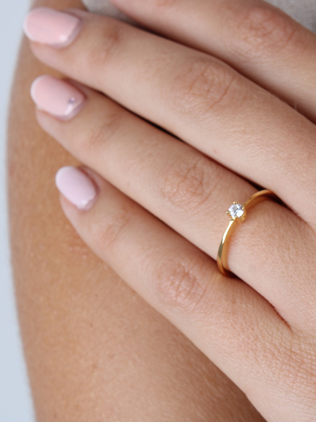 Colección Femme | Anillo Pers de plata bañado en oro 18k. Marca Vesiica.