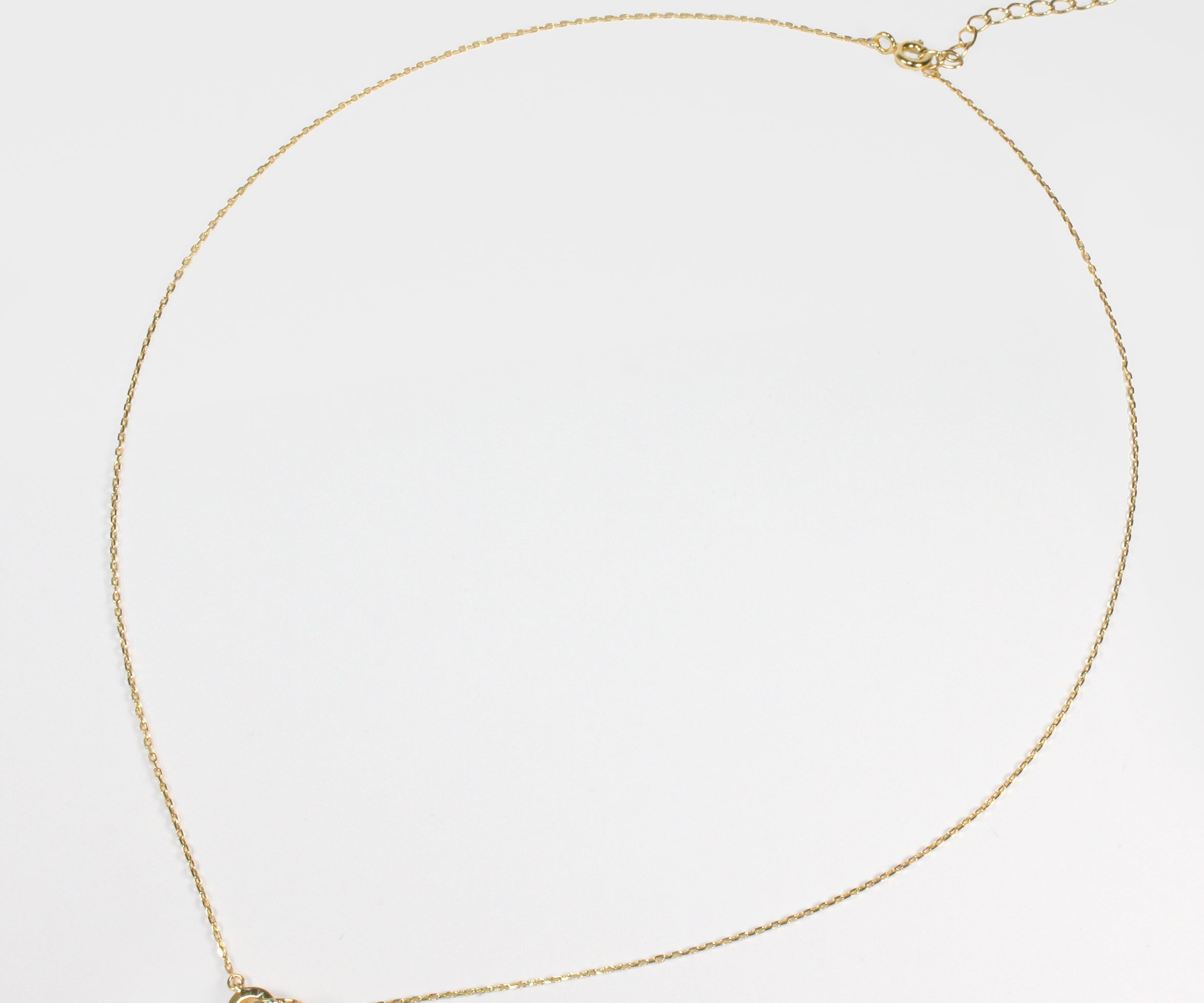 Colección Femme | Collar Zara de plata bañado en oro 18k. Marca Vesiica.
