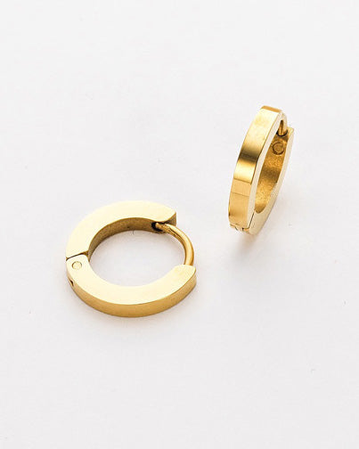 Colección Essentials | Pendientes Round de acero inoxidable bañados en oro 14k. Marca Vesiica.